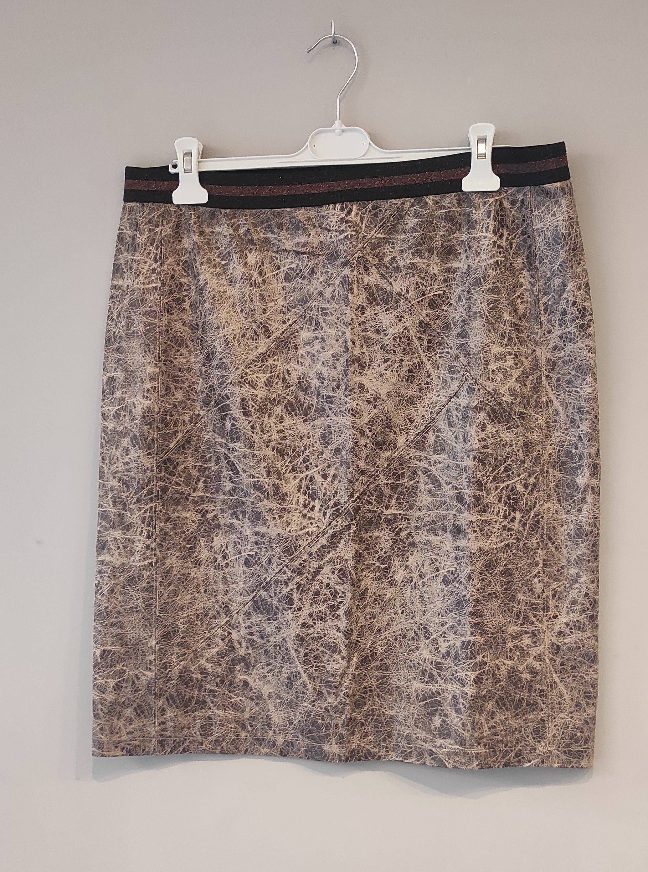 Jupe taille élastique effet serpent