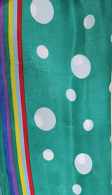 Foulard avec cercles blancs