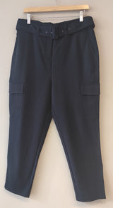 Pantalon baggy bleu marine avec ceinture