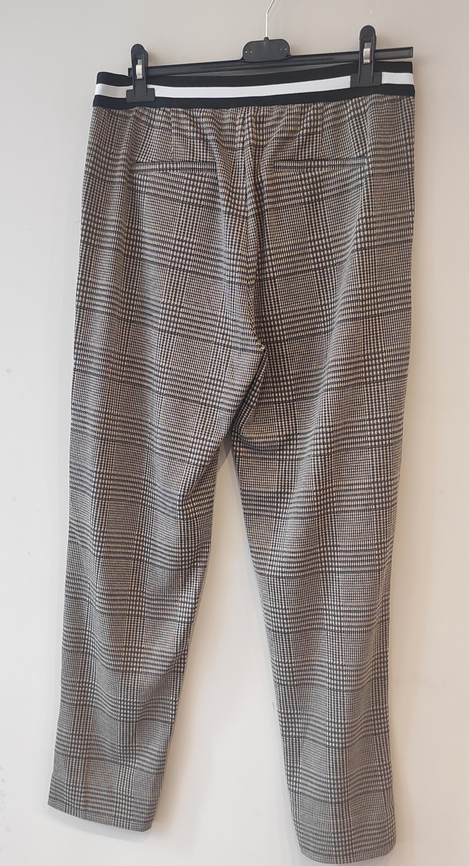 Pantalon taille élastique beige et noir à carreaux