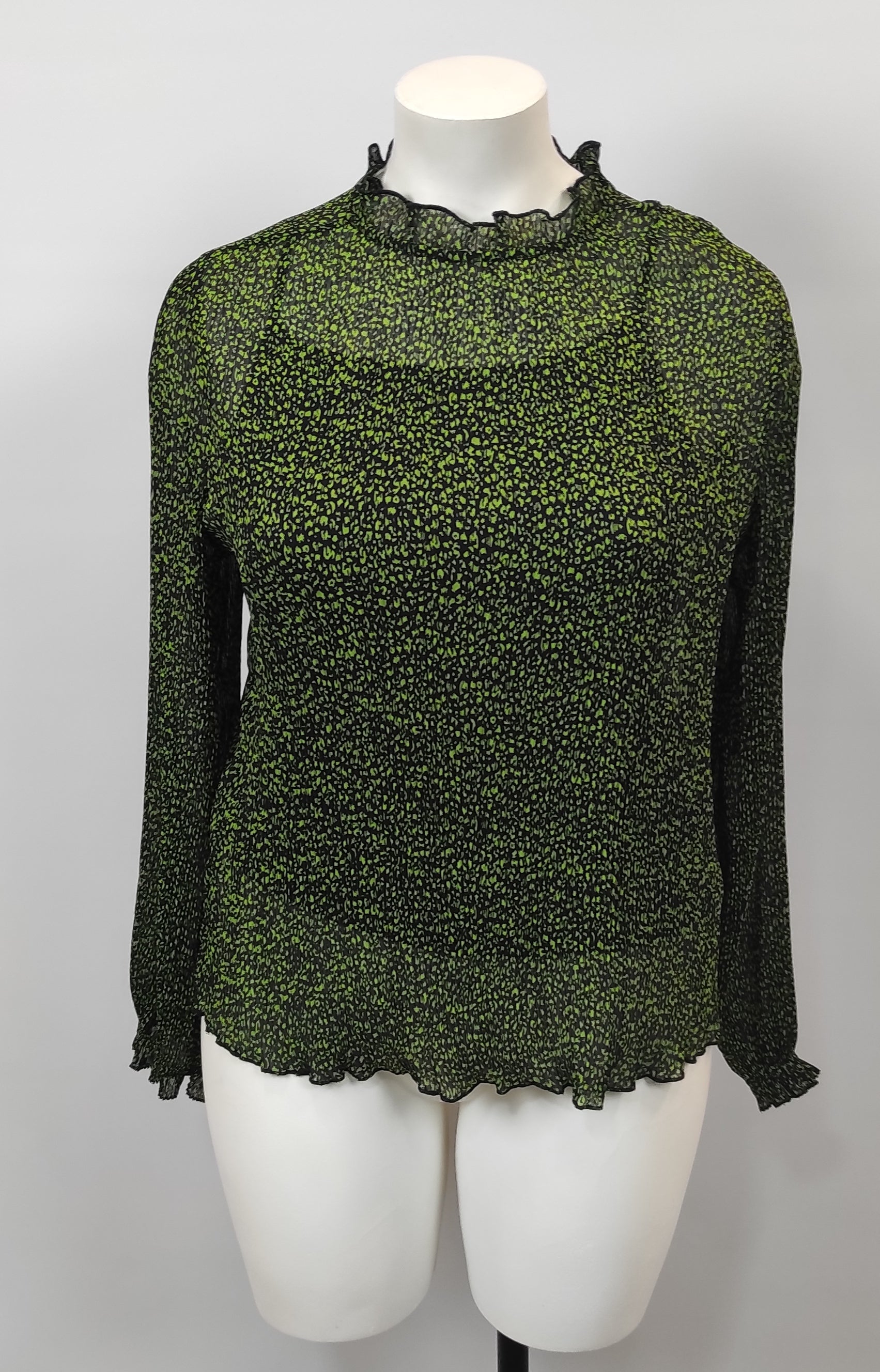 Tunique voilage noir et verte avec top