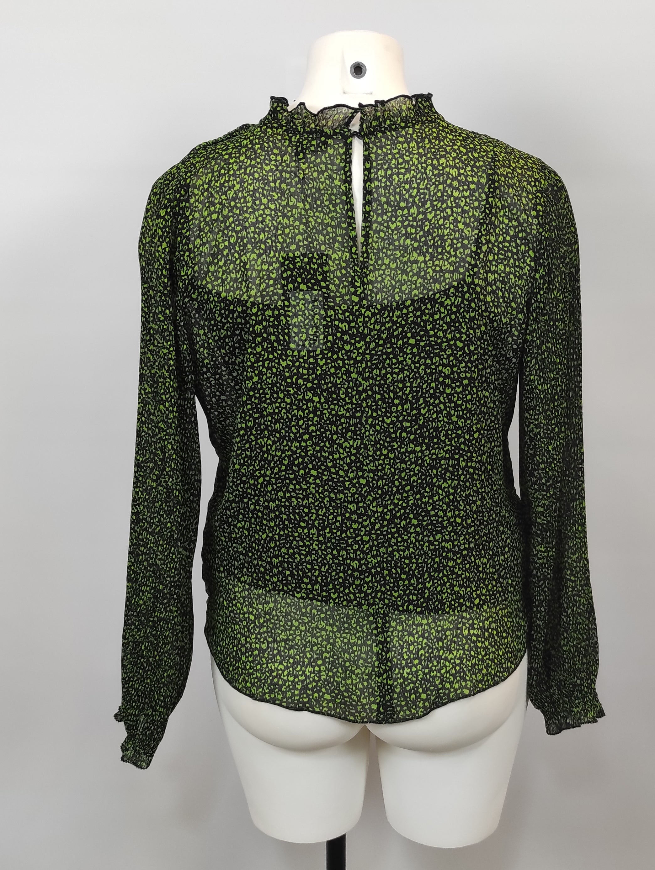 Tunique voilage noir et verte avec top