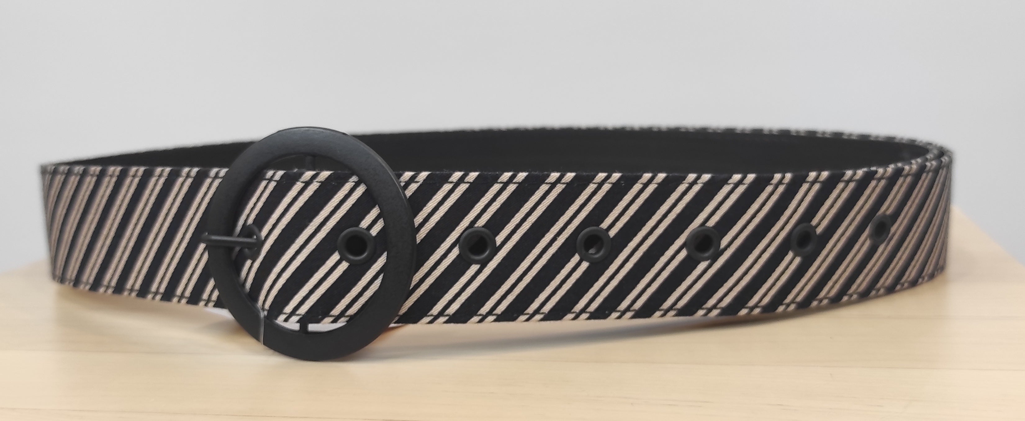 Ceinture rayée beige et noir