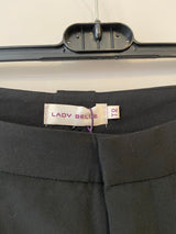 Pantalon classique droit avec tirette et bouton